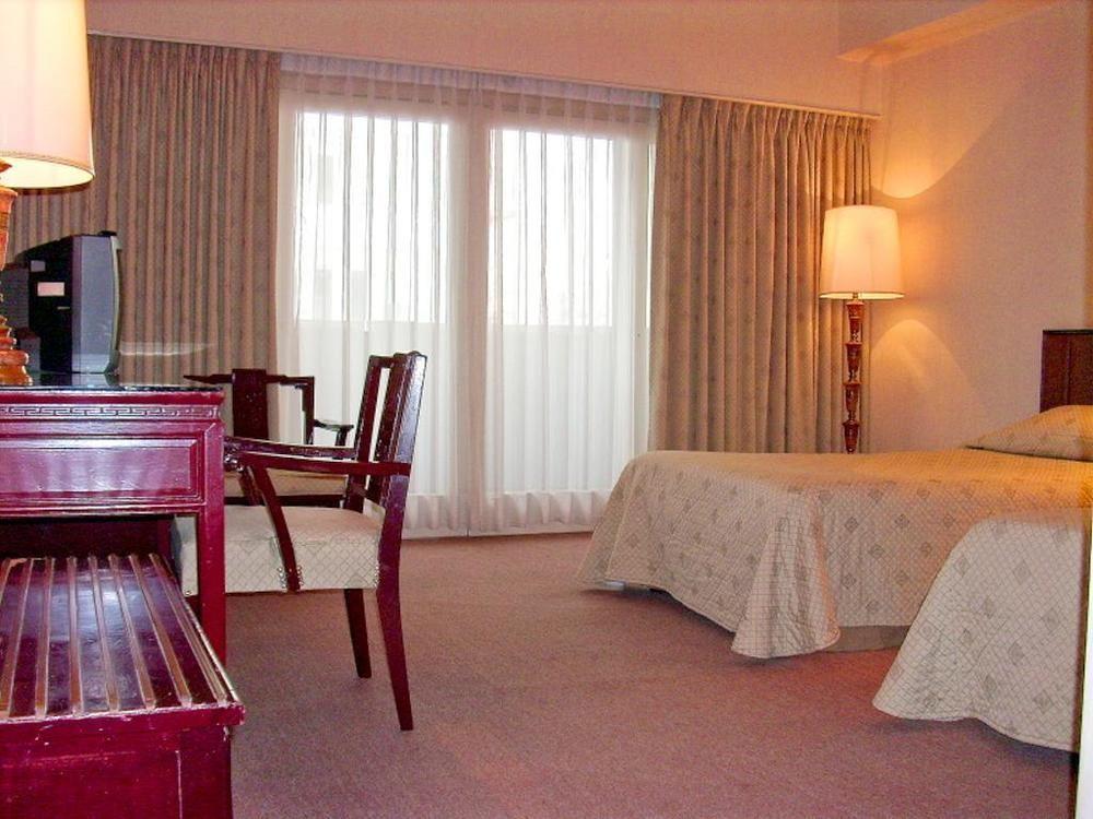 First Hotel Тайпей Екстериор снимка
