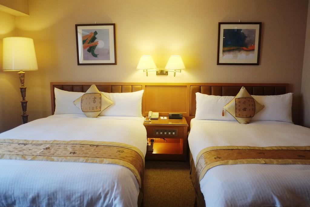 First Hotel Тайпей Екстериор снимка