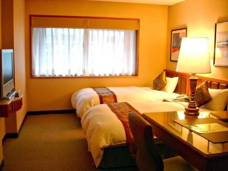First Hotel Тайпей Екстериор снимка