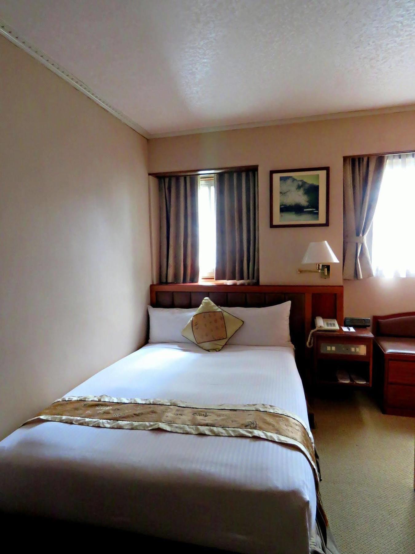 First Hotel Тайпей Екстериор снимка