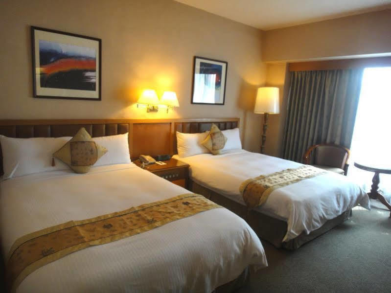 First Hotel Тайпей Екстериор снимка