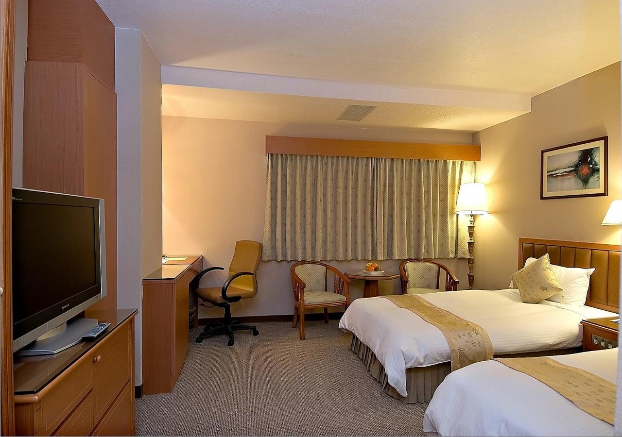 First Hotel Тайпей Екстериор снимка